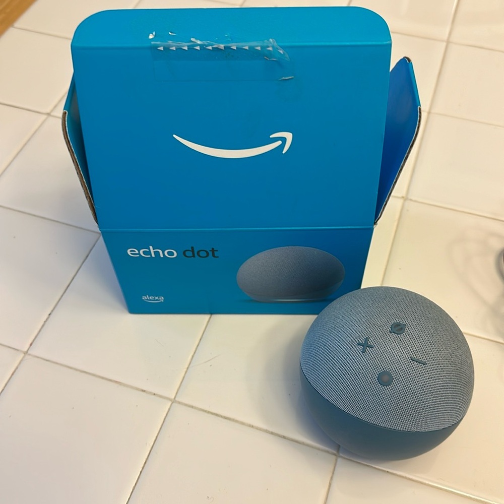 Amazon Echo Dot (4th Gen) Twilight Blue